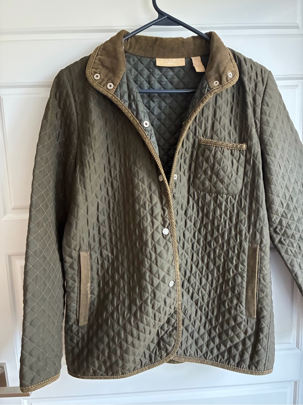Vintage Quilted Olive Green Women's Jacket with Corduroy Trim